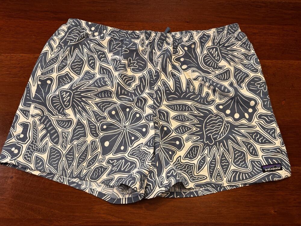 Patagonia Swim Trunks XXL Lined Suit Shorts Gray Blue Floral